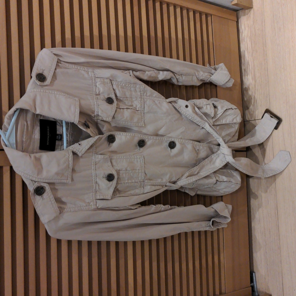 Banana republic light trench jacket